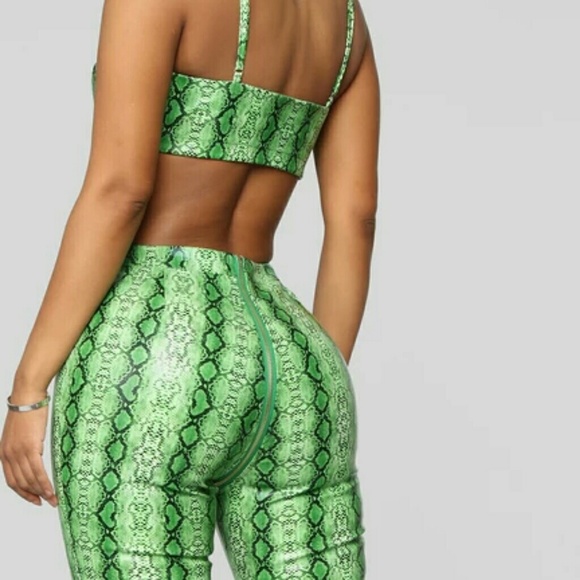NWT Set Green Black Snake Print Zipper Size XL - Picture 3 of 7